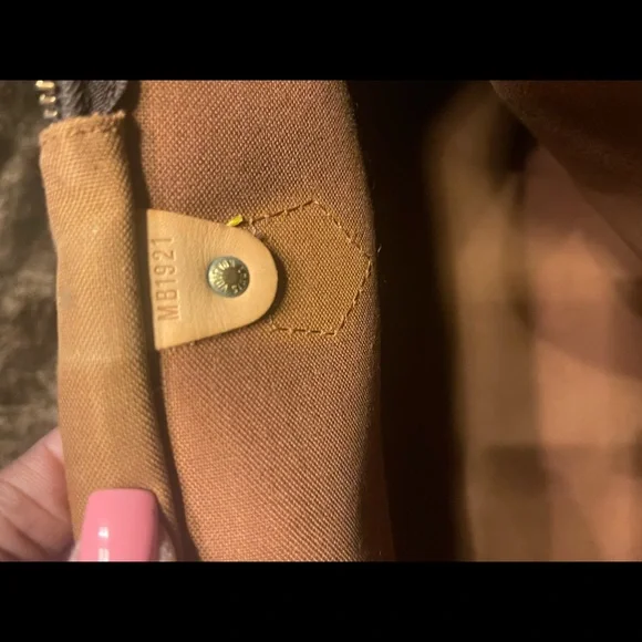 Louis Vuitton Speedy 40/Authentic Gently used